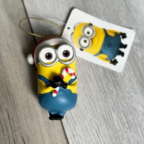 Despicable Me Minion Christmas Holiday Ornament - Picture 1 of 2